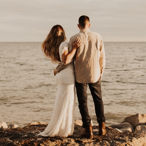 Bought this dress for my 1 hr engagement shoot. - Picture 2 of 5